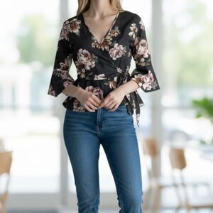 Floral Wrap Top - Black Size XL three quarter sleeve